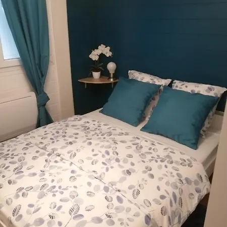 Petite Habitation Meublee * ביגאנוס